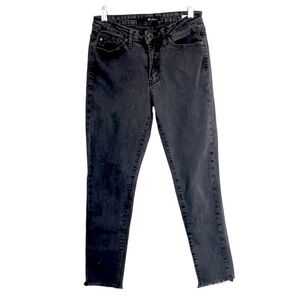 KanCan Black Mid Rise Skinny Crop Jeans Size 26